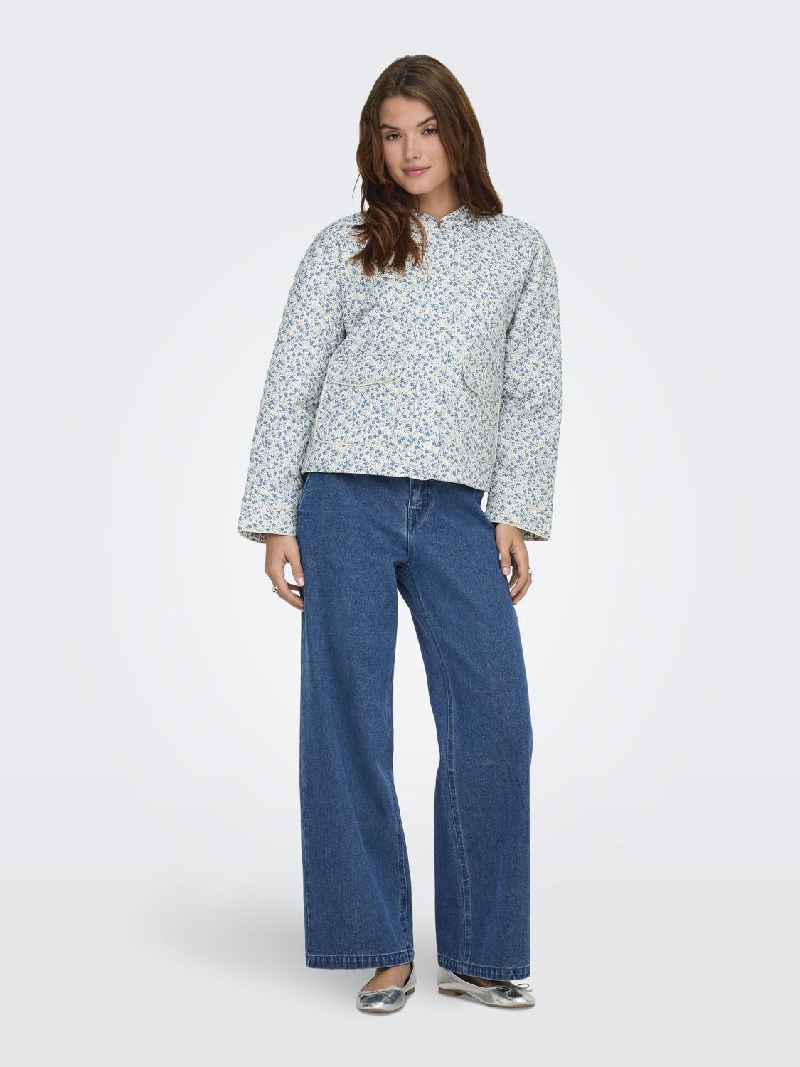 model_shot-front_full